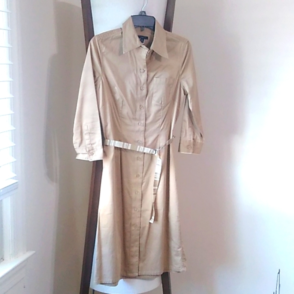 Classic Beige Gap Dress small